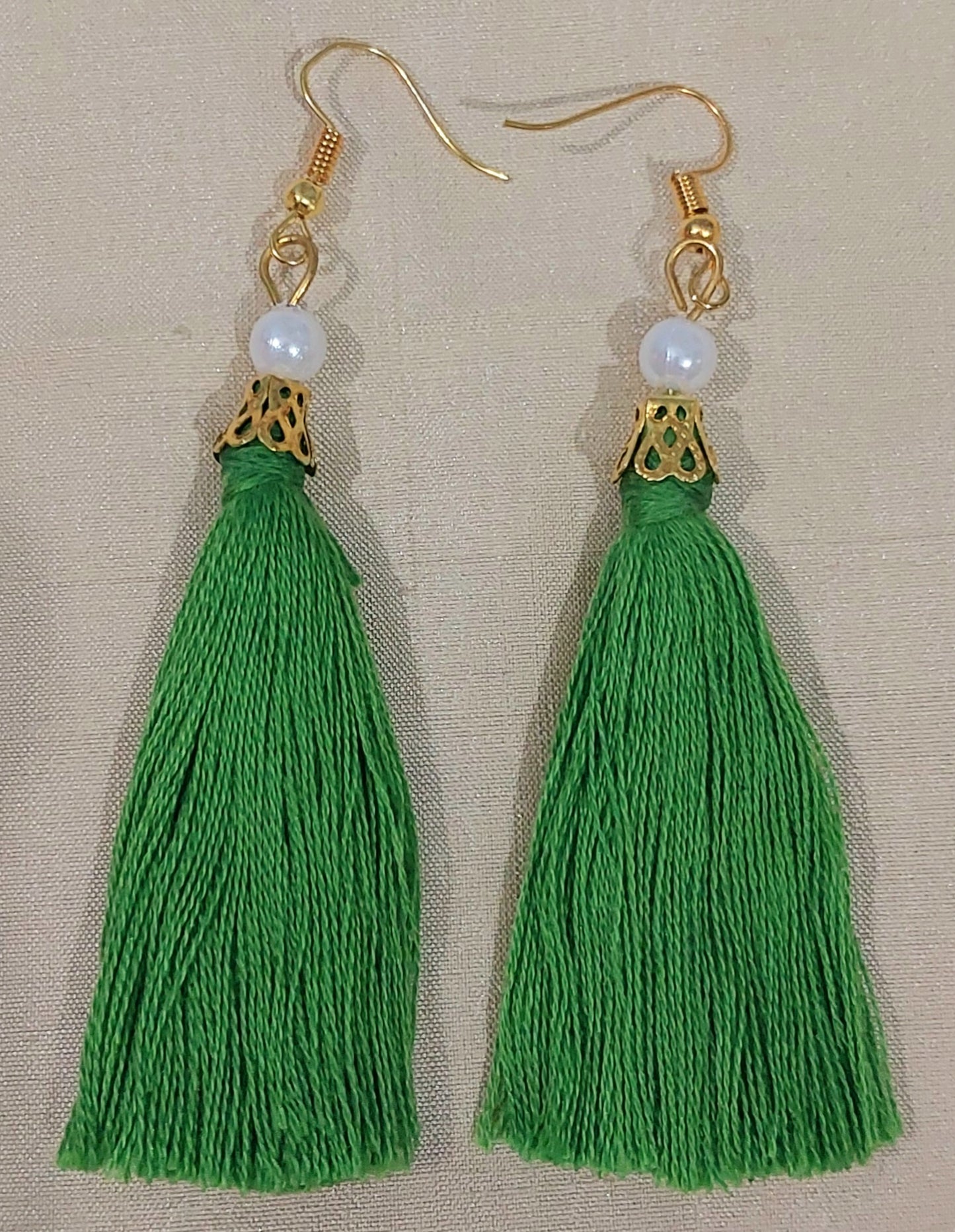 Red monalisa stones & beads earring with handcrafted cotton thread green earring