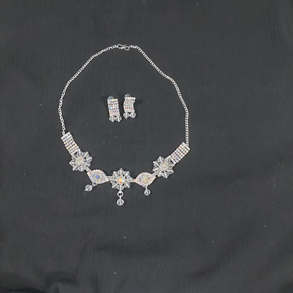 Silver AD stones & crystals necklace & earrings