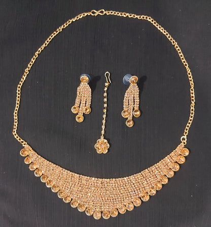 AD stones & Matt finished kundan gold shade necklace & earrings