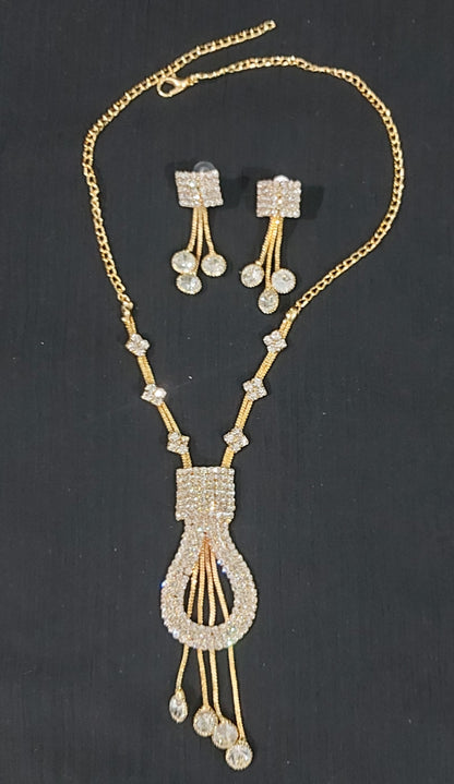 AD stones gold necklace & earrings