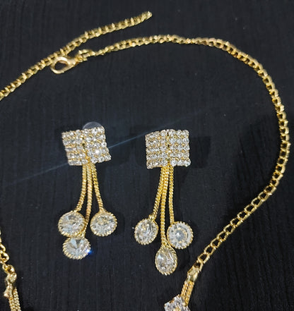 AD stones gold necklace & earrings