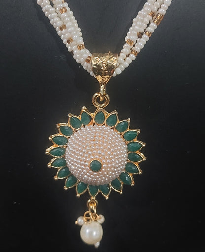 Matt finished kundan seed bead & pearl necklace &earrings