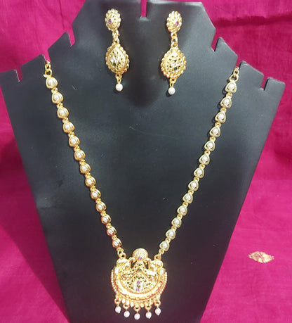 AD stone & pearls necklace & earrings