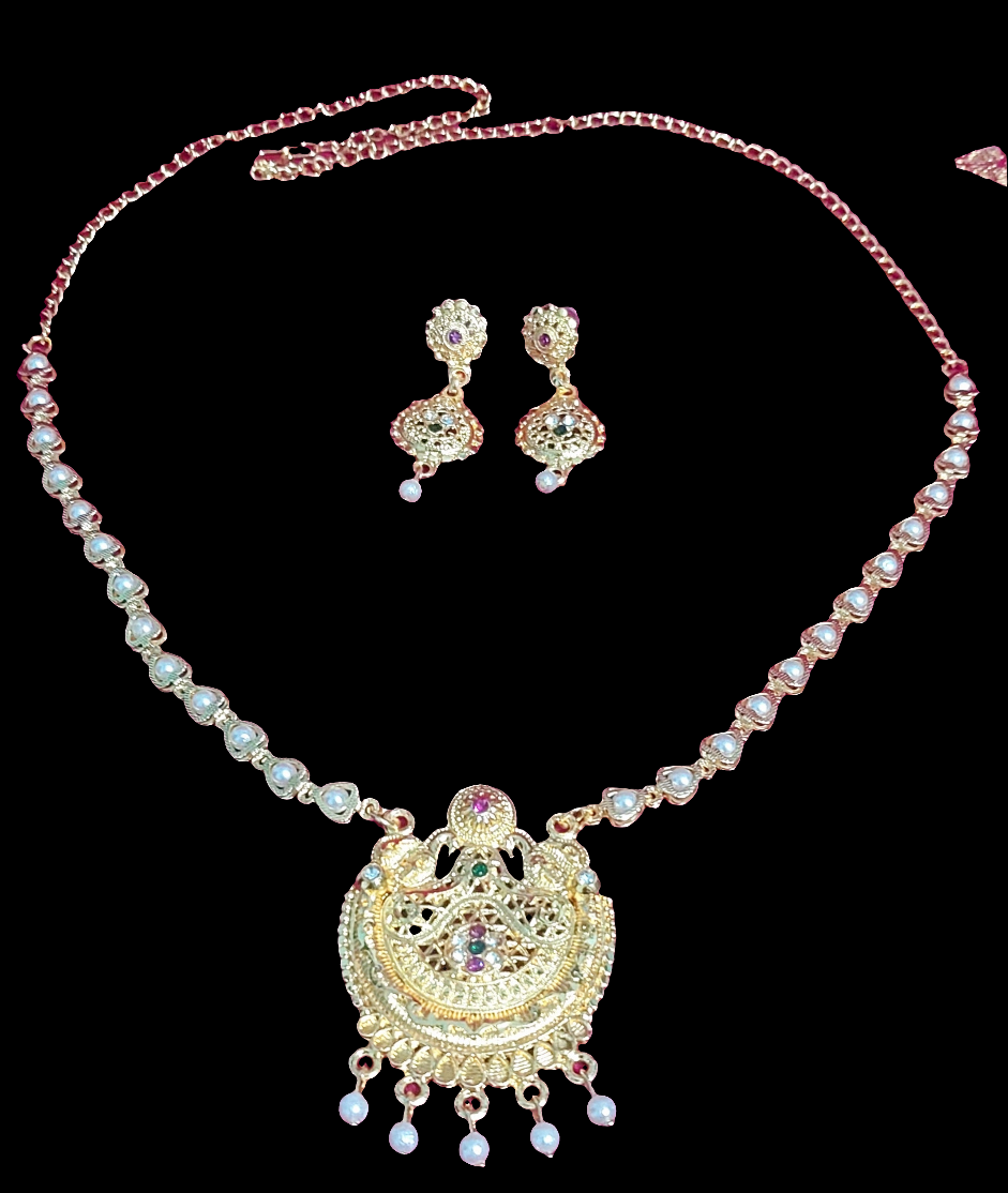 AD stone & pearls necklace & earrings